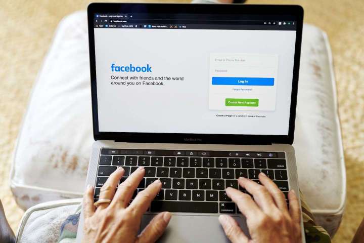 Meta warns 1 million Facebook users their login info may have been compromised
