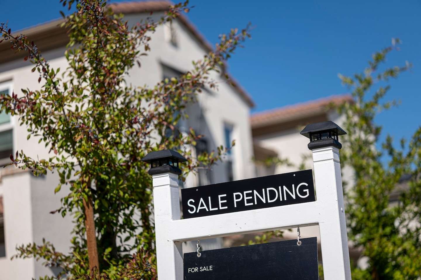Mortgage rates rise above 7 percent as Fed scrambles to slow economy