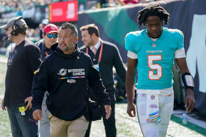 NFL Sunday takeaways: Dolphins lose Teddy Bridgewater, Giants thriving