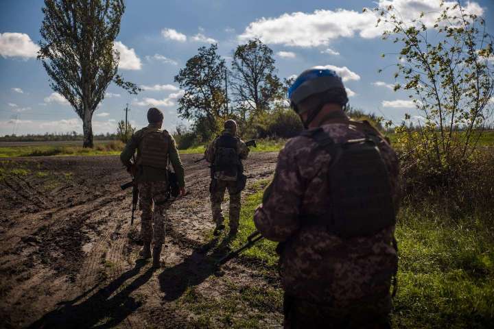 Ukraine live briefing: Putin formalizes annexation claims as Kyiv advances in the south and east
