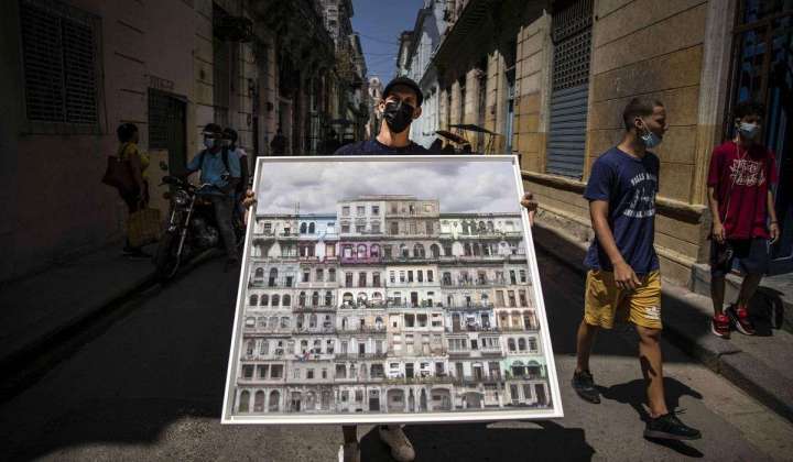 Cuban artists blocked from once-promising NFT trading sites