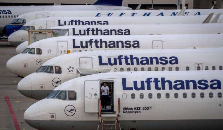 Passenger’s laptop fire forces Lufthansa flight to make unscheduled landing at Chicago airport