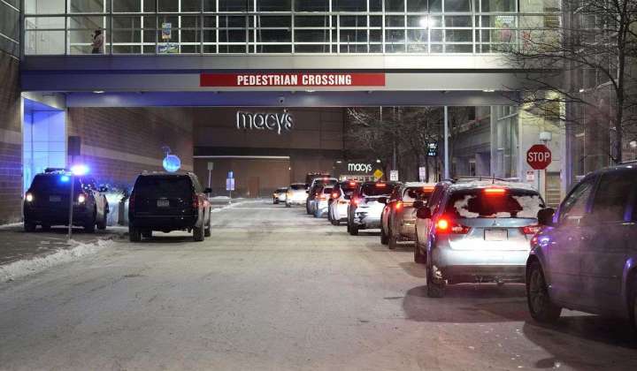 Police: 19-year-old killed in shooting at Mall of America