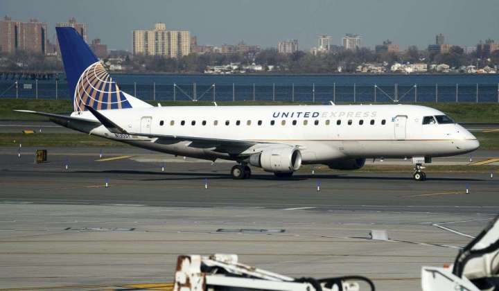 United places huge order with Boeing to replace aging planes