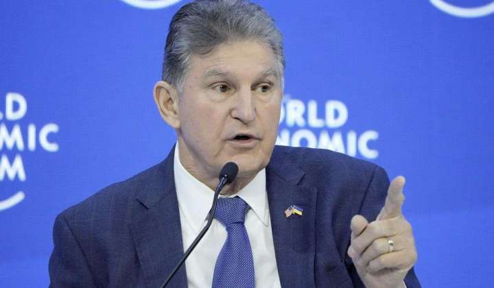 Manchin bill would delay tax credits for electric vehicles