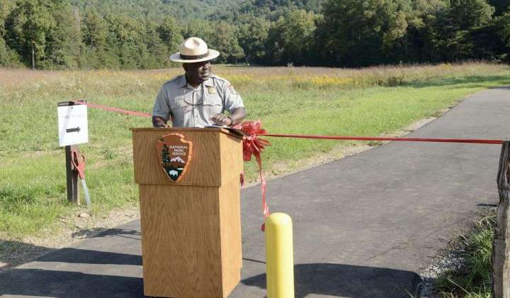 Smokies U.S. park starts early parking tag sales for new rule