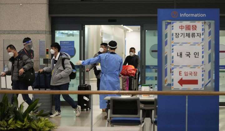 South Korea extends restrictions on travelers from China