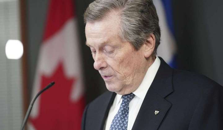 Toronto mayor resigns after affair with ex-staffer