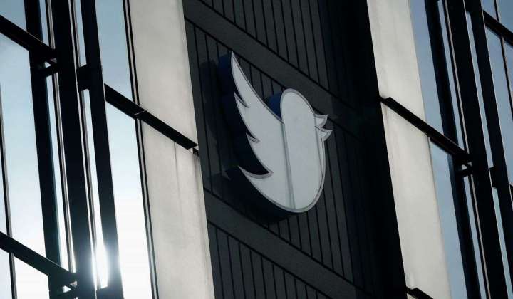Twitter shutting down free access to its public data