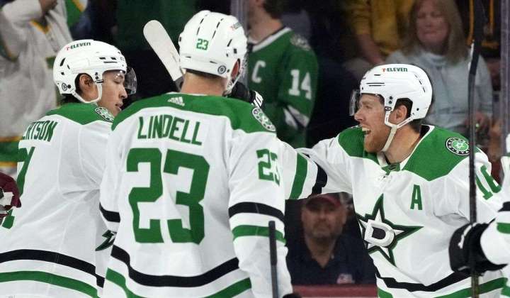 Robertson has goal and 3 assists, Stars beat Coyotes 5-2