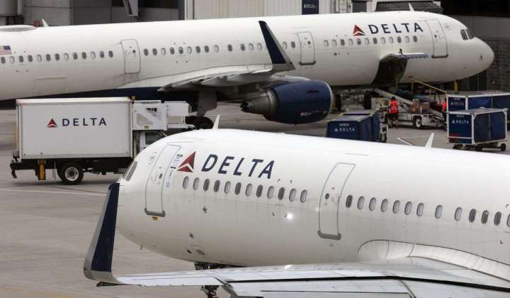 Drunken Delta pilot arrested in Scotland before flight to New York