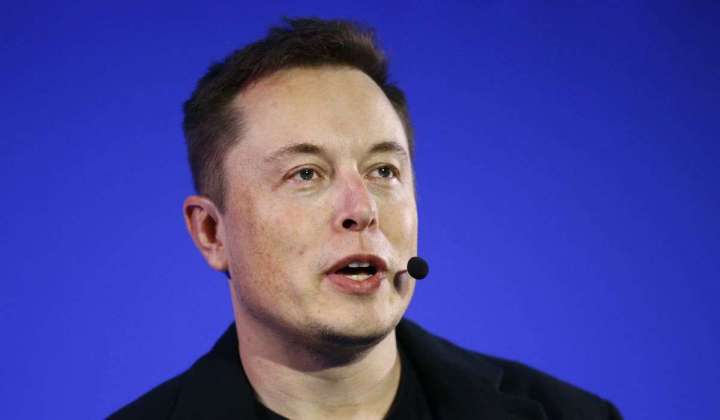 Elon Musk admits that Twitter revenue is down by half