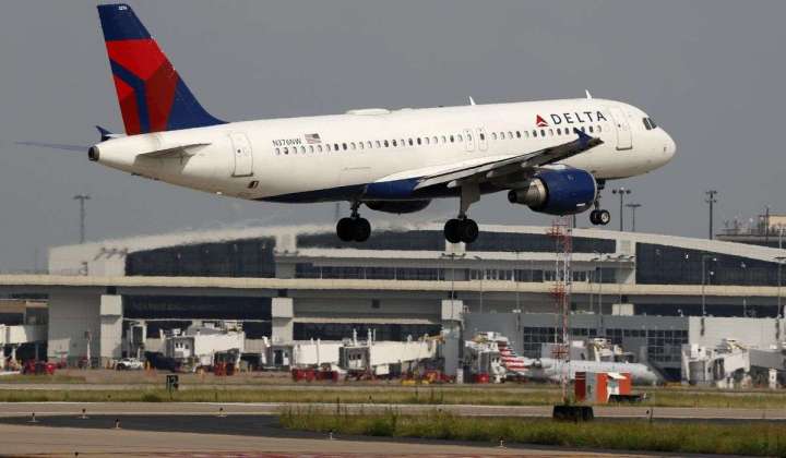 Passenger arrested after Delta plane landed in New Orleans, accused of aggravated battery