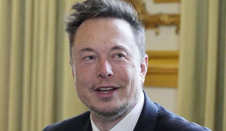 Musk wants users to pay for X accounts
