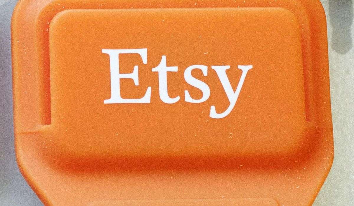 Etsy cuts 11% of staff during Christmas gift season