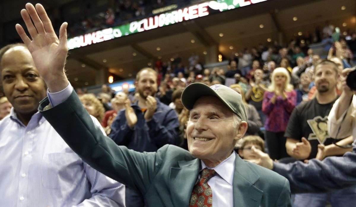 Herb Kohl, ex-U.S. senator from Wisconsin and former owner of NBA’s Milwaukee Bucks, dies at 88