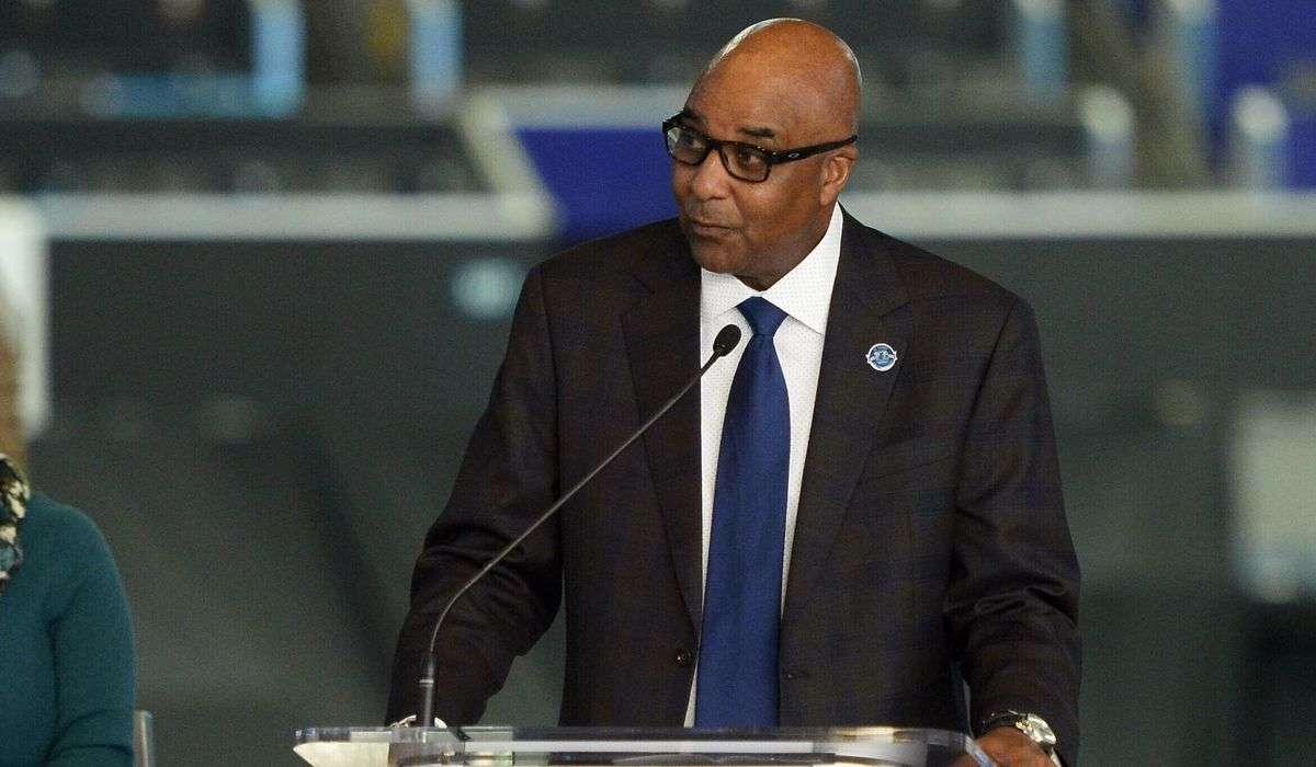 Hornets president and vice chairman Fred Whitfield stepping down after 17 seasons for health reasons