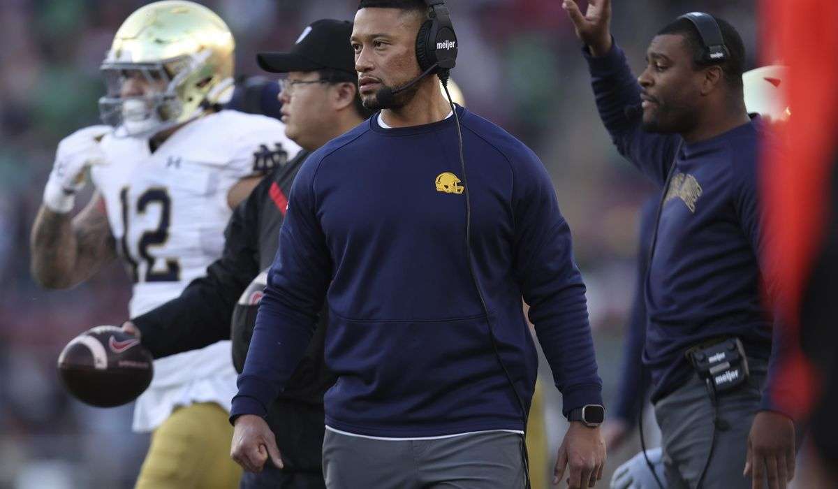 Notre Dame is bringing LSU’s Mike Denbrock back to Irish as offensive coordinator