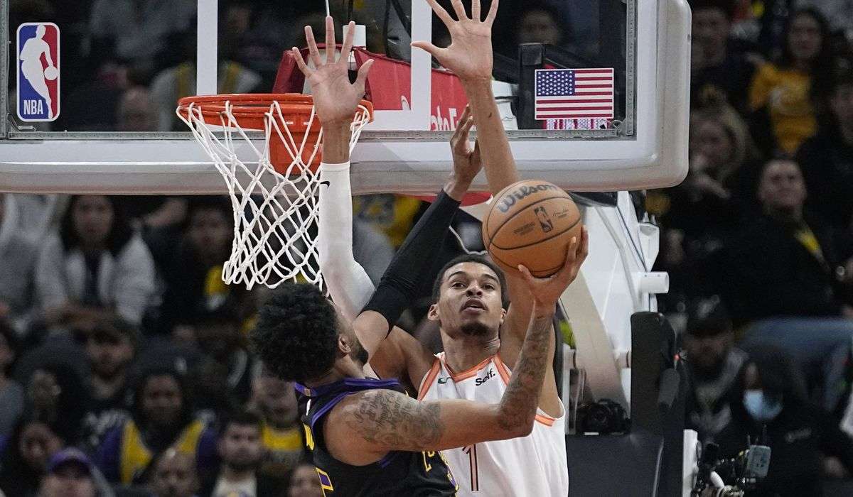 Vassell, Wembanyama help Spurs snap 18-game skid, topple James, Lakers 129-115